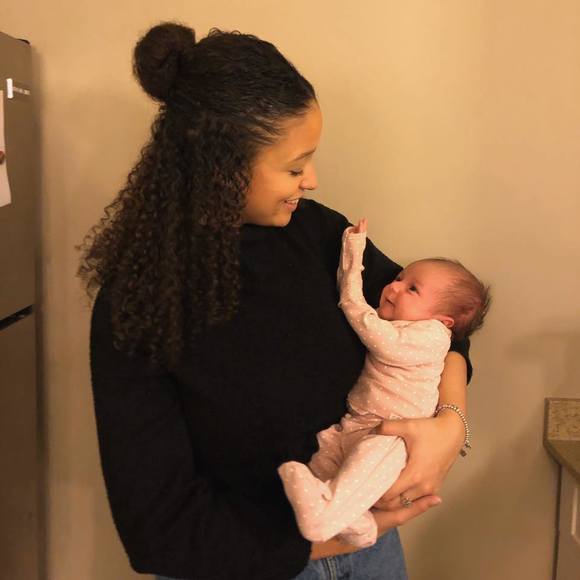 Meet your Posher, Mariah - Picture 1 of 1